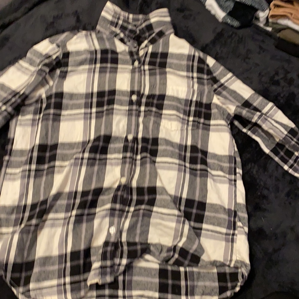 Bite and black flannel